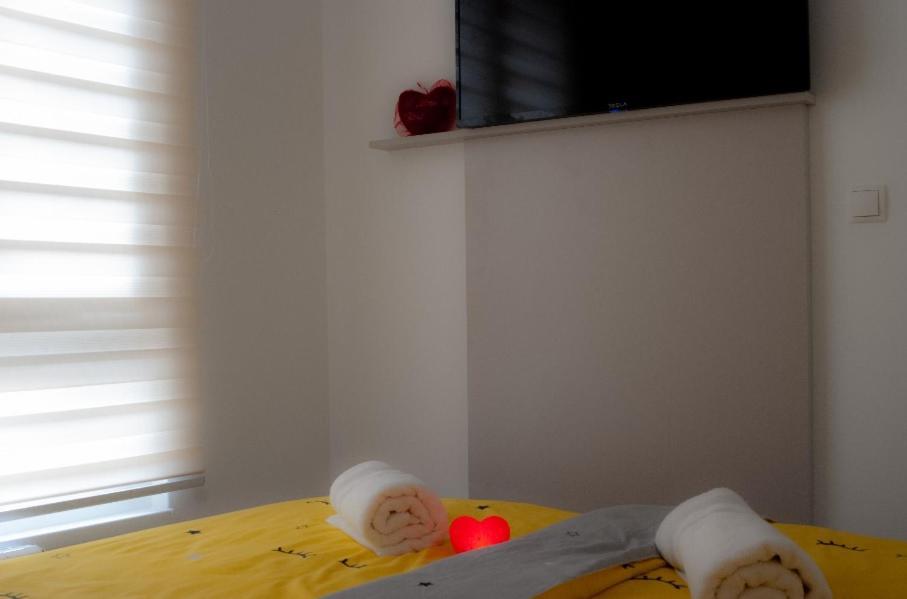 Apartman Amor Тузла Екстер'єр фото